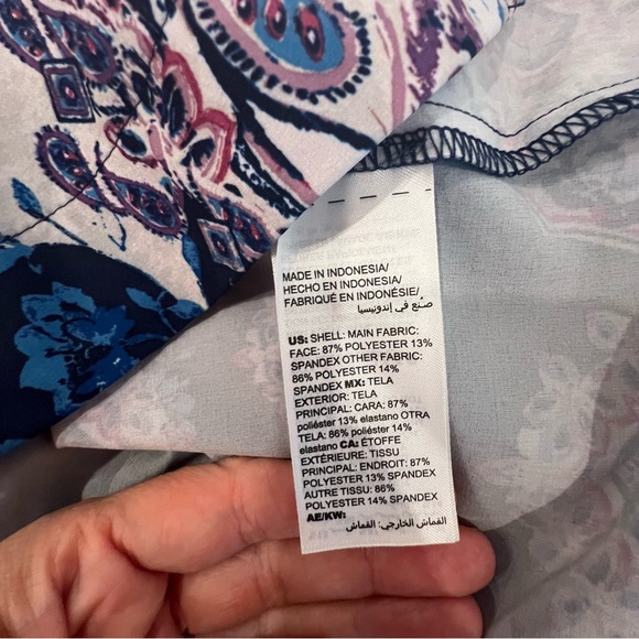 Chico’s Zenergy Floral Hooded Jacket Women’s Size L Full Zip Lightweight Pockets - Picture 5 of 8